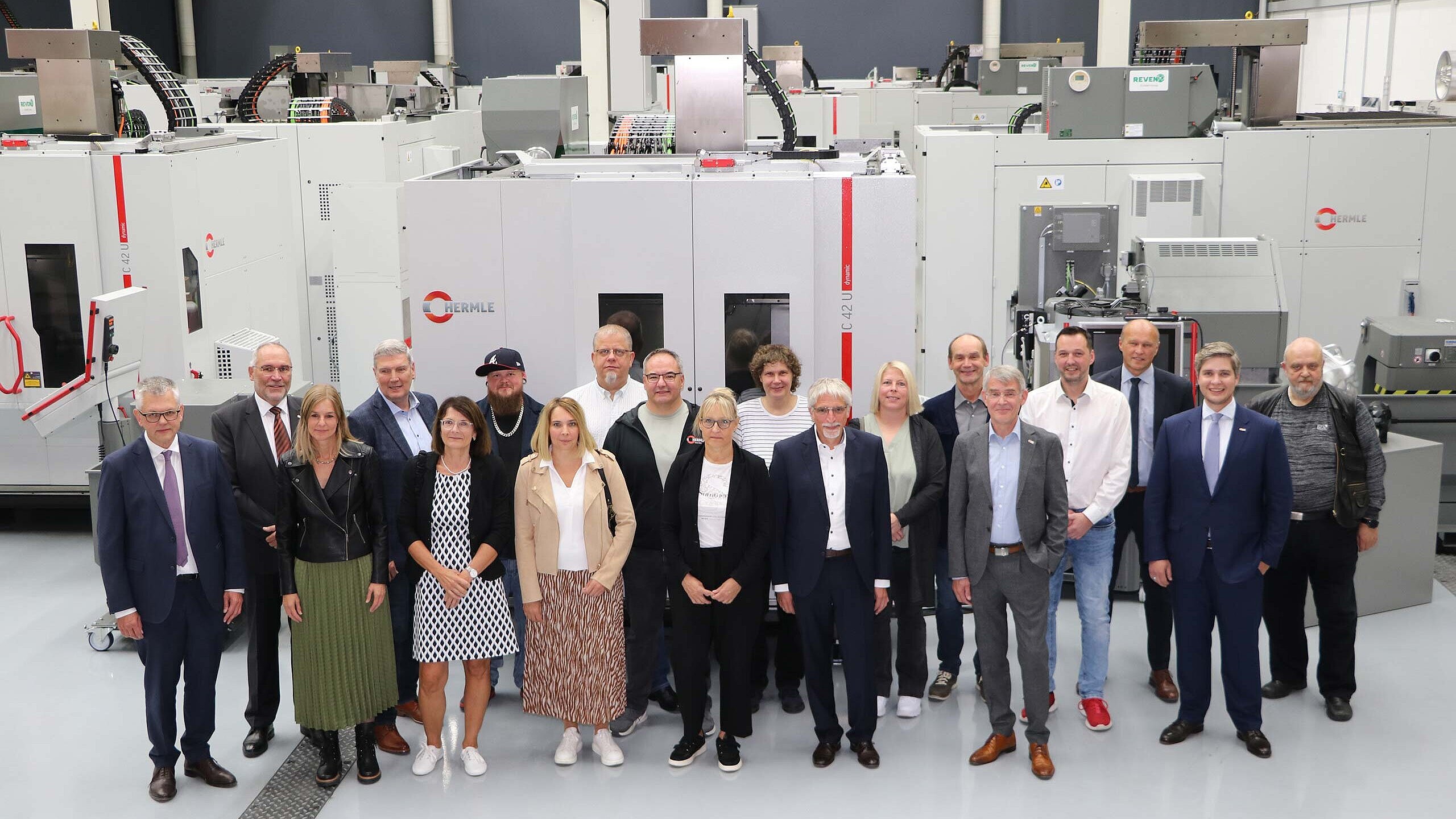 Jubilare 25 und 40 Jahre bei der HERMLE AG 2022