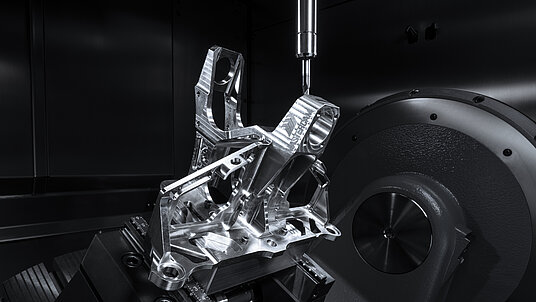 Bearbeitung eines Aerospace Stands in Titan auf einem HERMLE Bearbeitungszentrum C 32