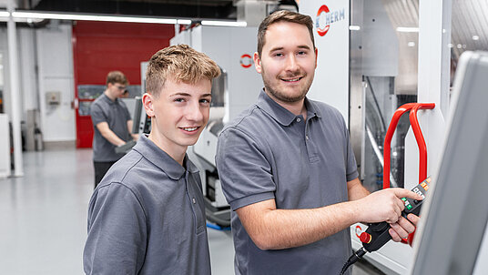 Auszubildender als Maschinen- und Anlagenführer bei HERMLE
