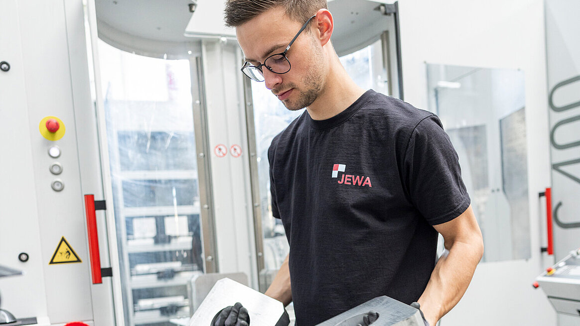 CNC miller Max Schneider appreciates the high level of precision and ease of operation of the machine.